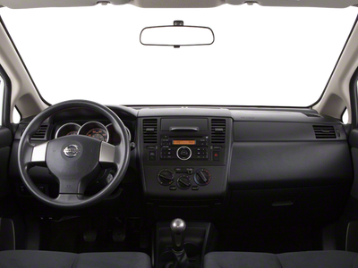 2011 Nissan Versa 1.8 SL