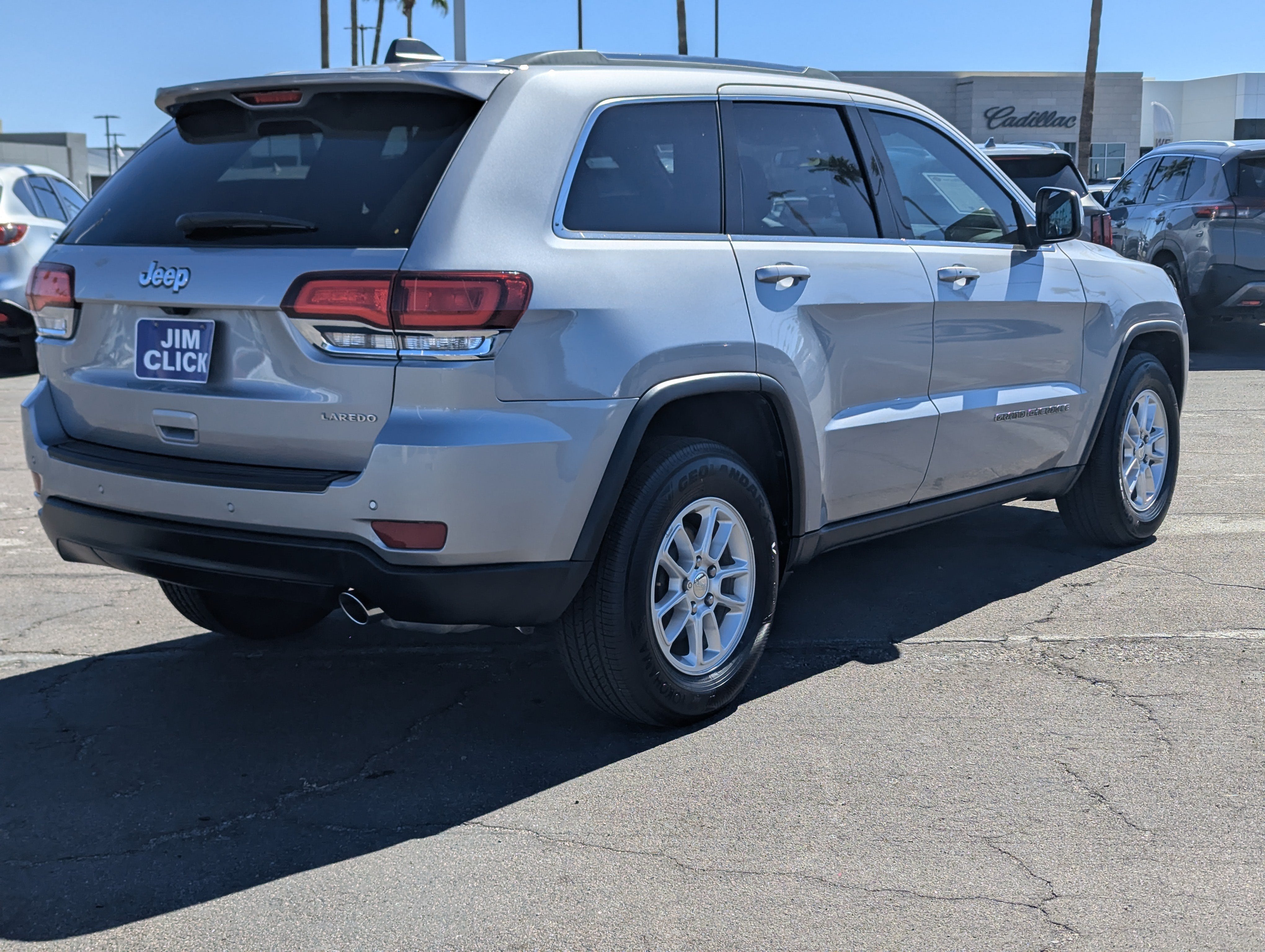 2020 Jeep Grand Cherokee Laredo E