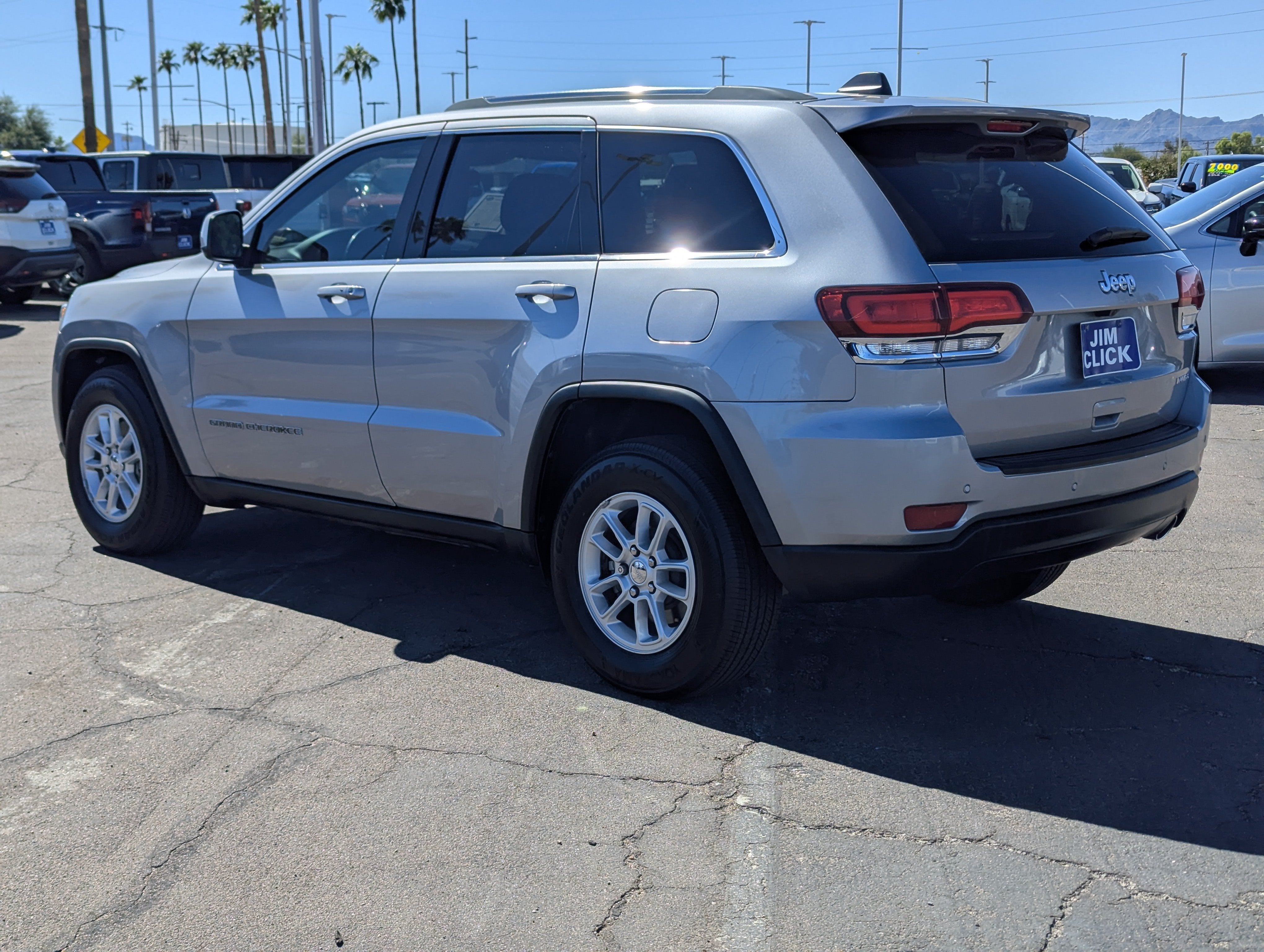 2020 Jeep Grand Cherokee Laredo E