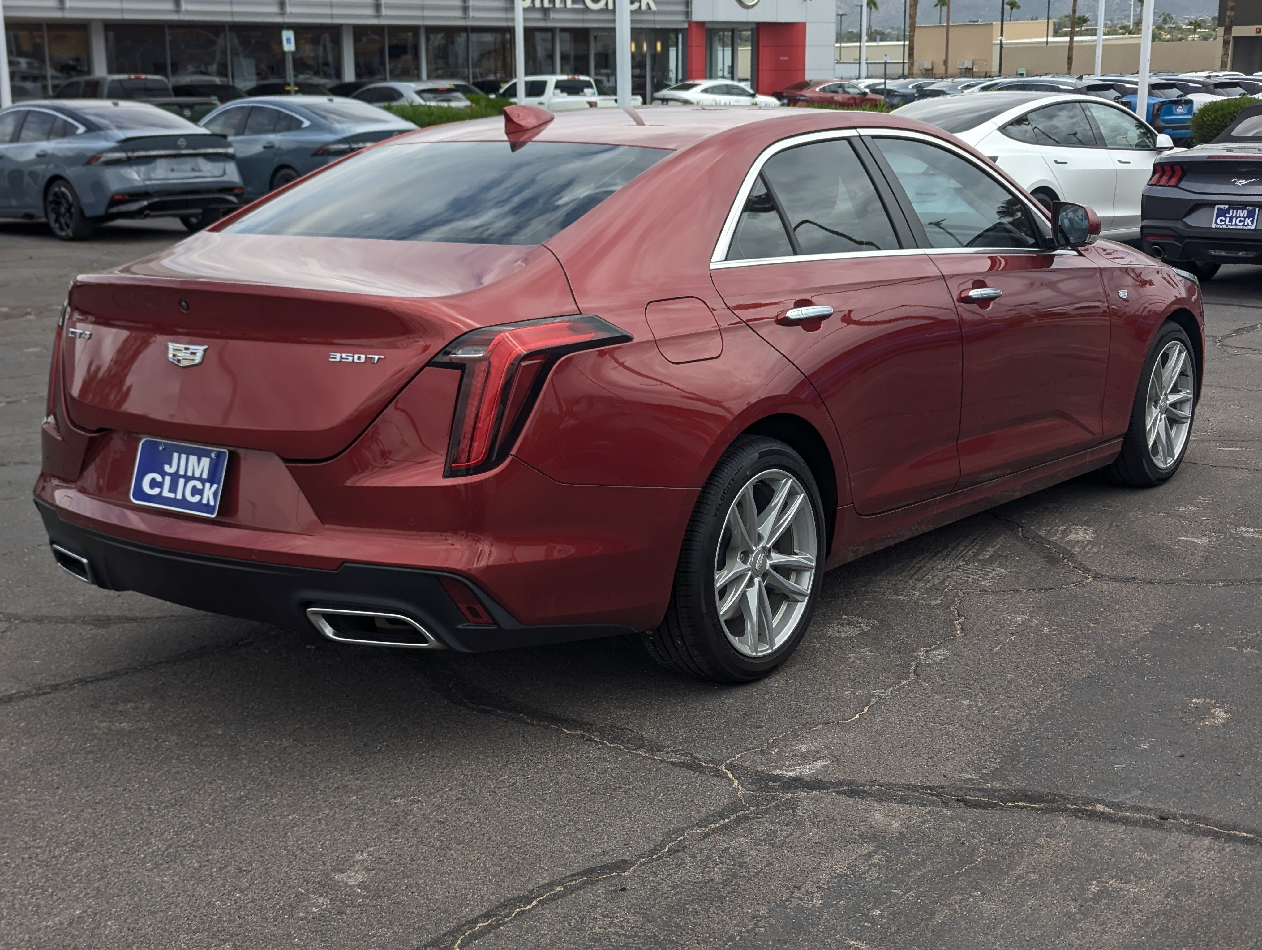 2024 Cadillac CT4 Luxury