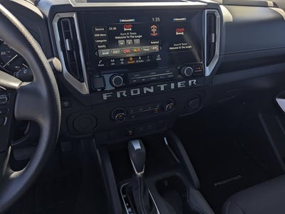 2025 Nissan Frontier SV