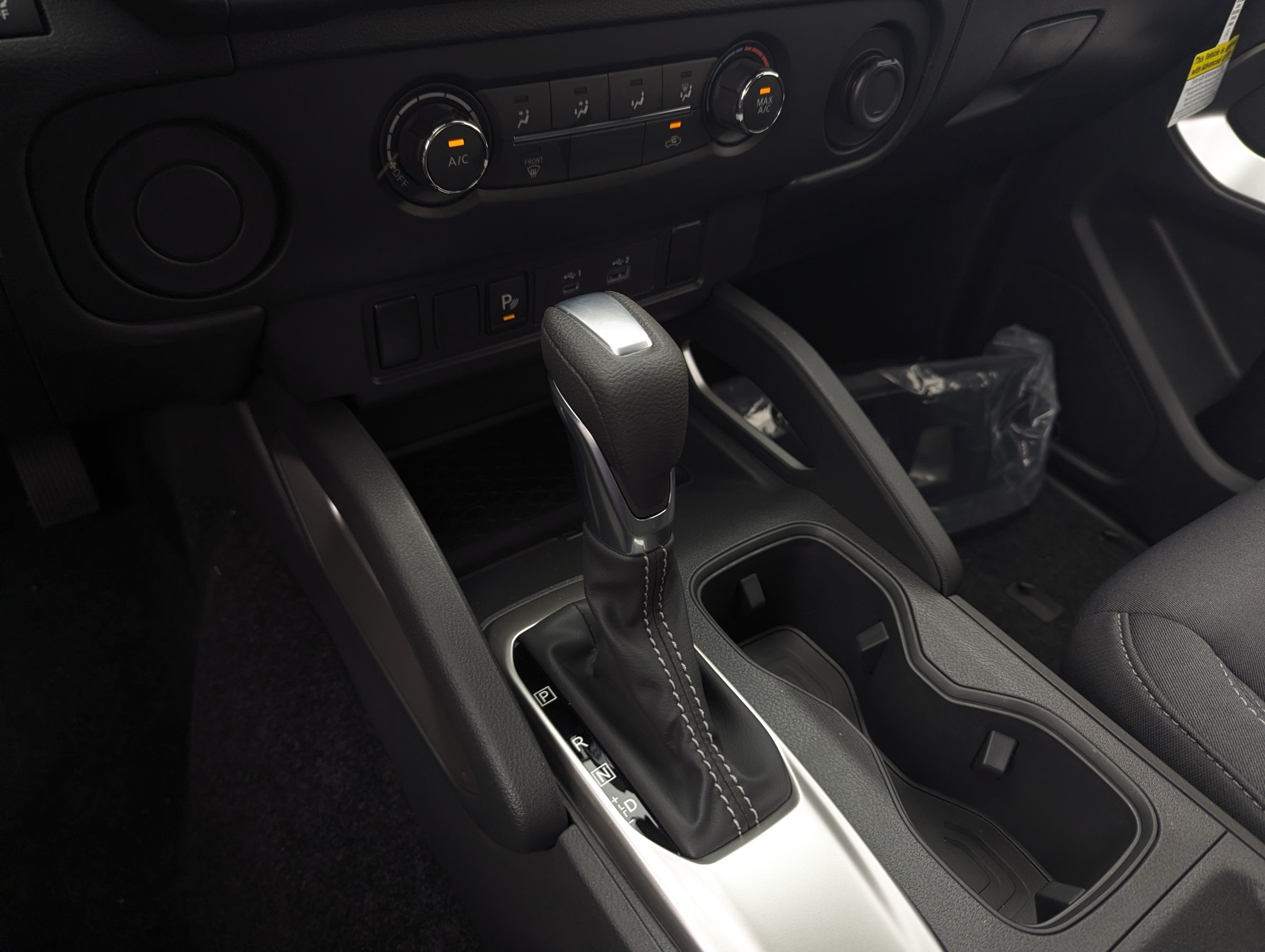 2027 Nissan Frontier SV