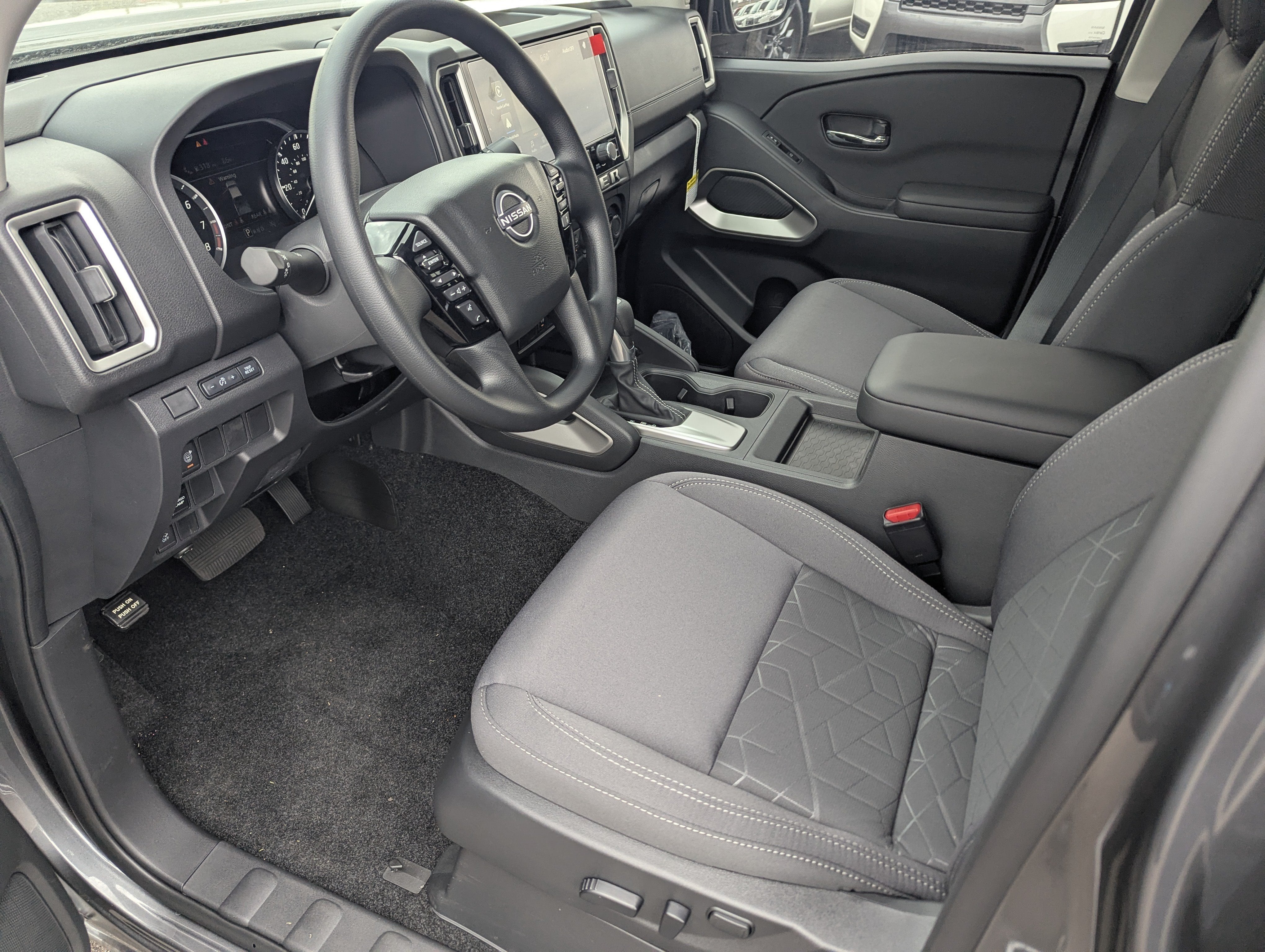 2027 Nissan Frontier SV