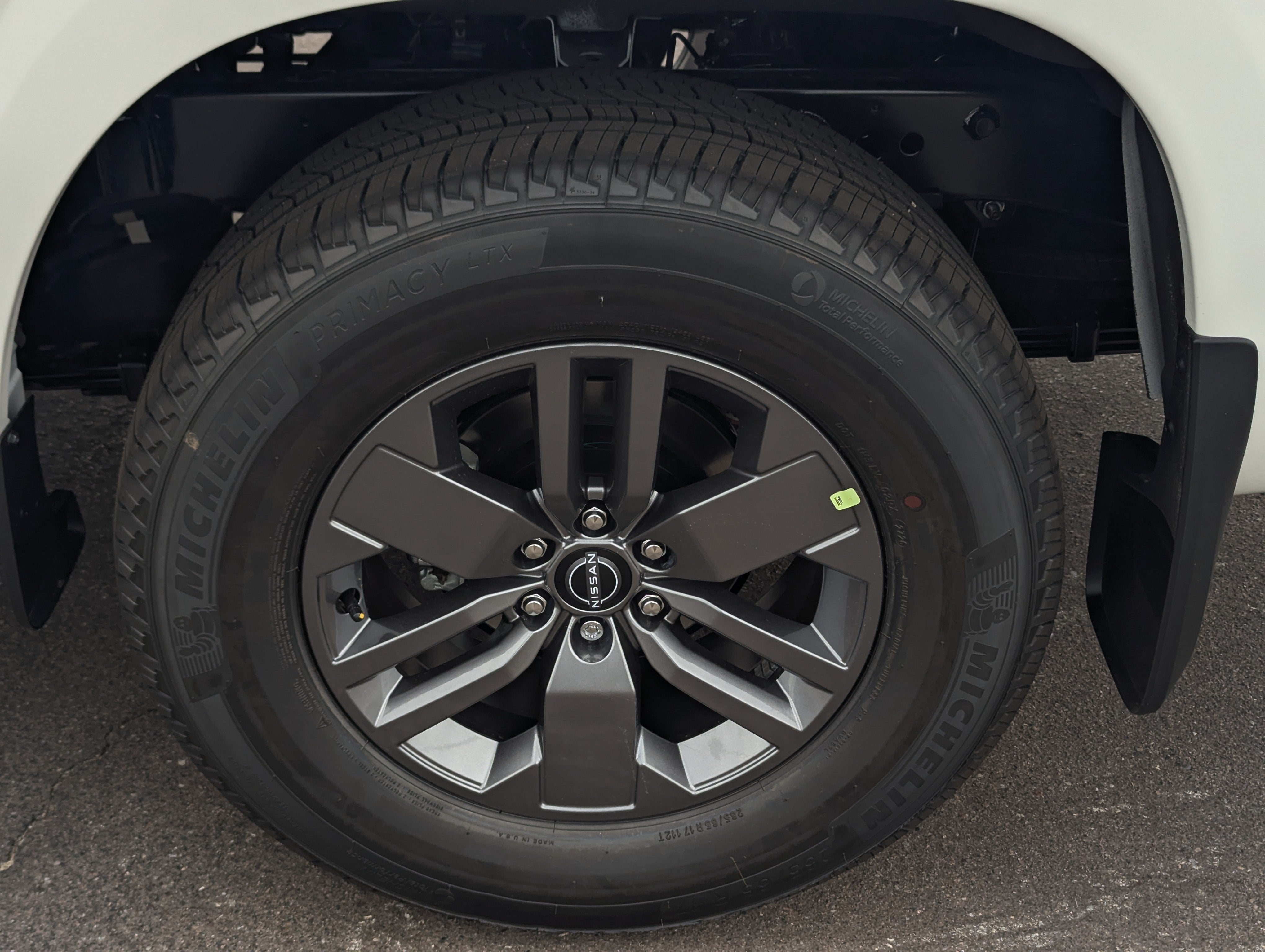 2027 Nissan Frontier SV