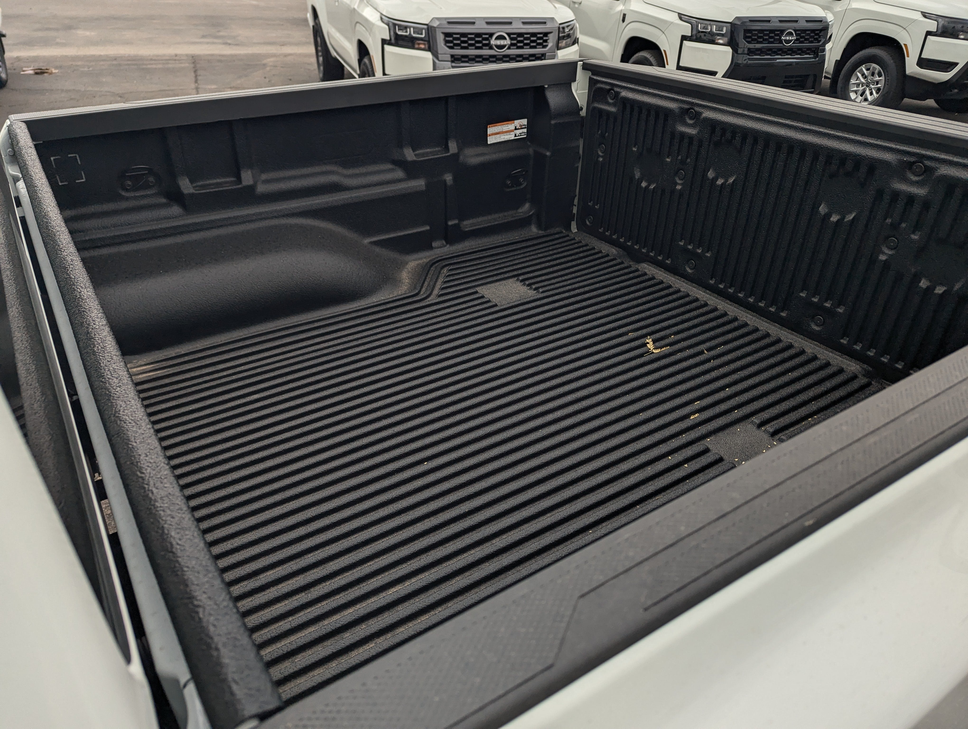 2027 Nissan Frontier SV