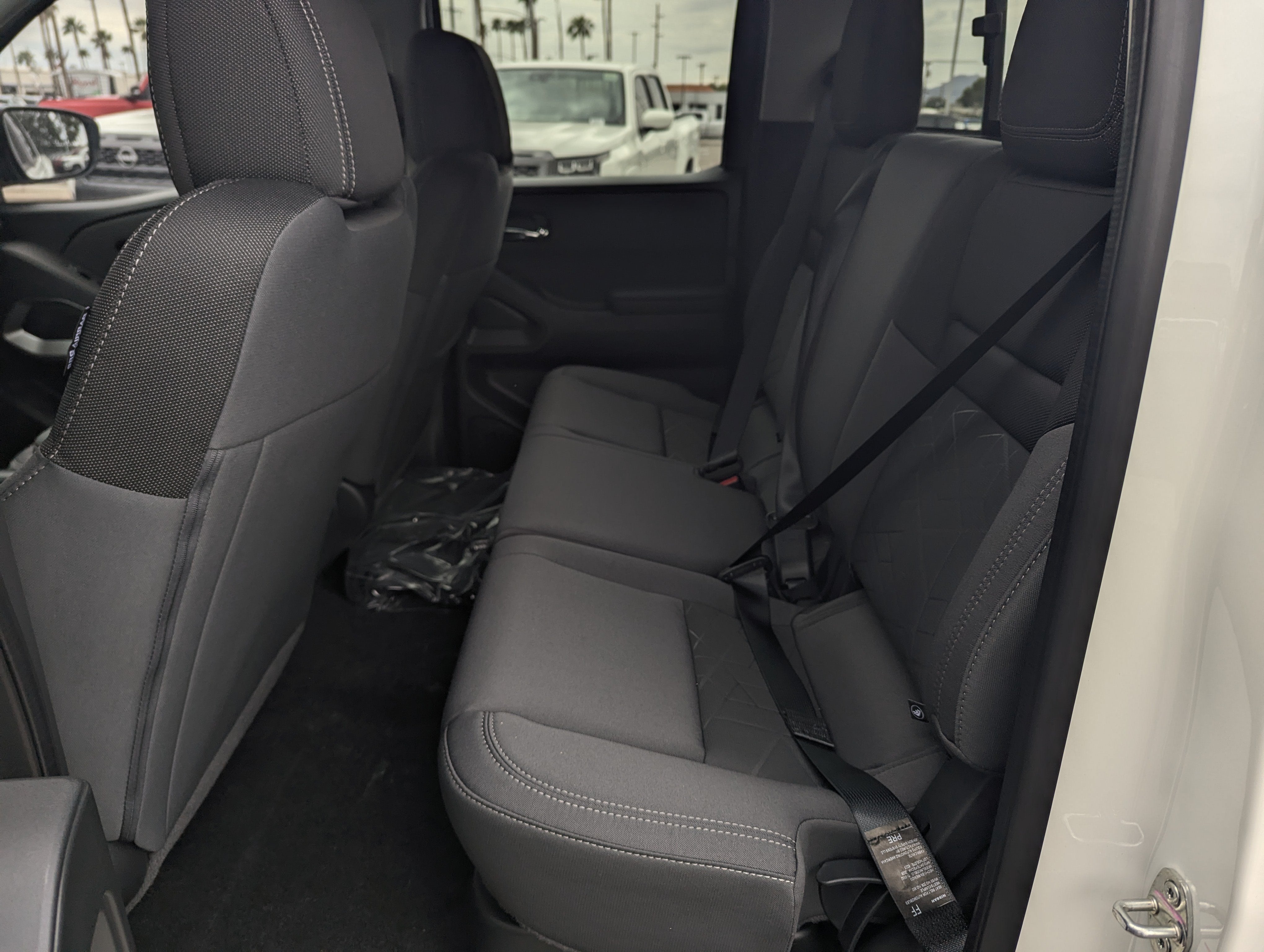 2027 Nissan Frontier SV