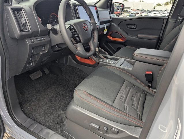 2026 Nissan Frontier PRO-4X w/R Package