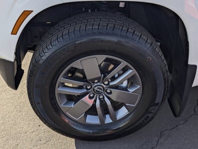 2025 Nissan Frontier SV