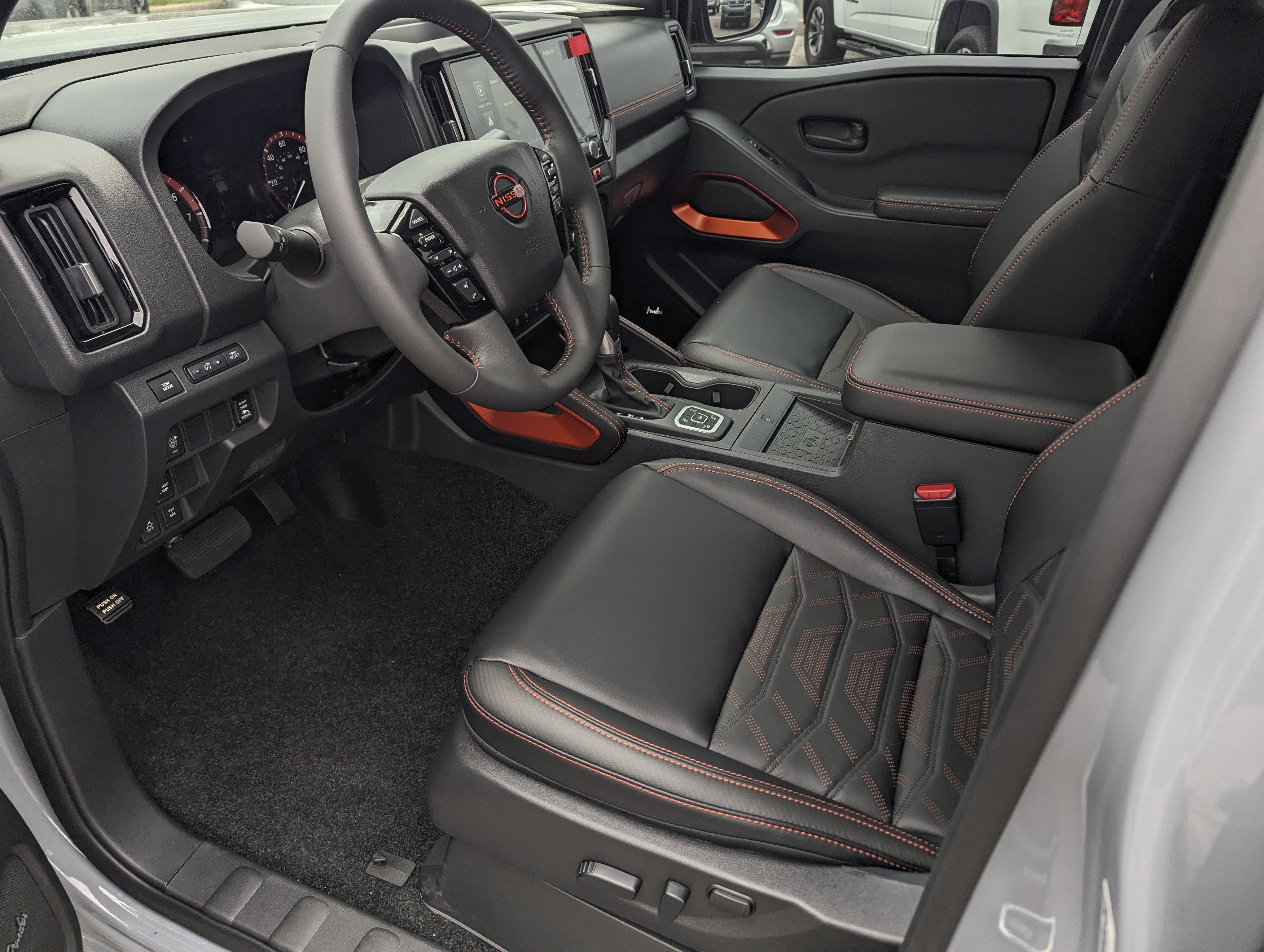 2026 Nissan Frontier PRO-4X w/R Package