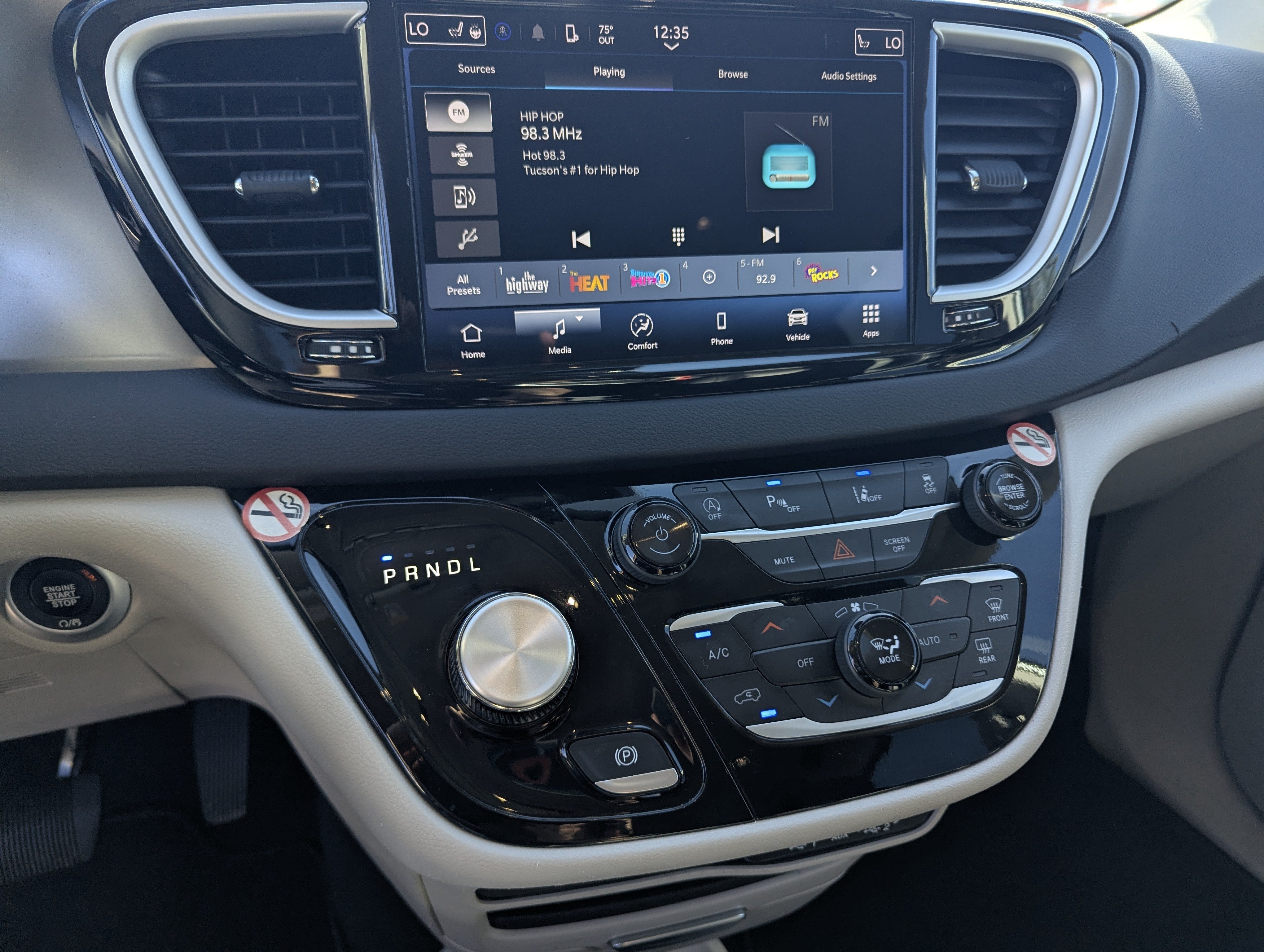 2024 Chrysler Pacifica Touring L