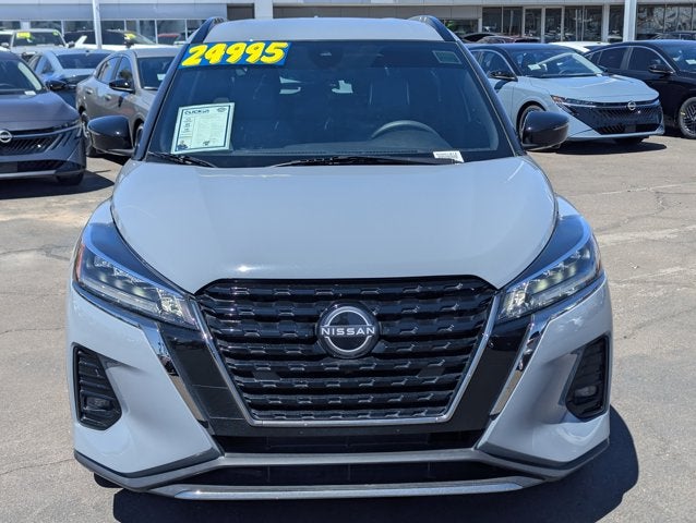 2023 Nissan Kicks SR