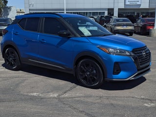 2023 Nissan Kicks SR