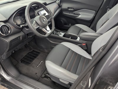 2021 Nissan Kicks SR