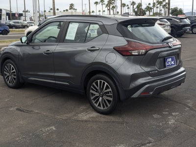 2021 Nissan Kicks SR