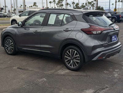 2021 Nissan Kicks SR