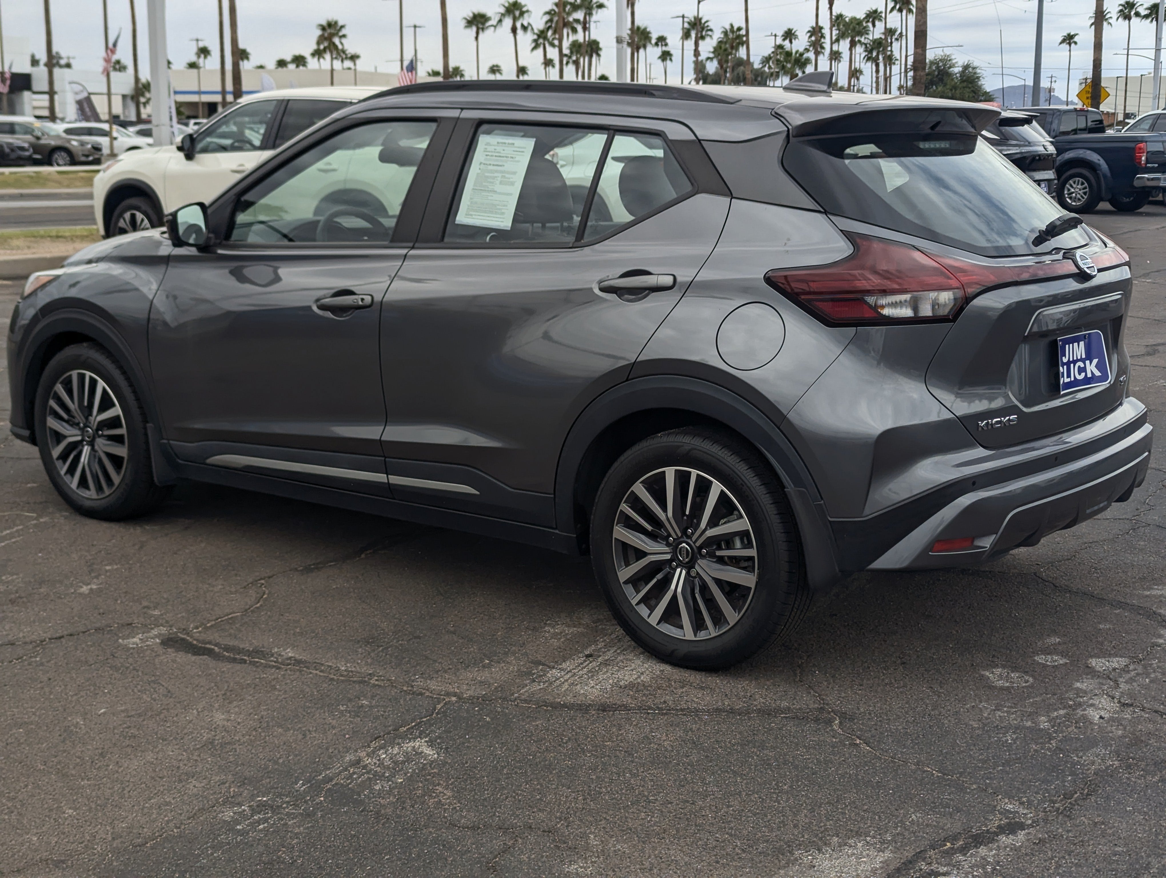 2021 Nissan Kicks SR