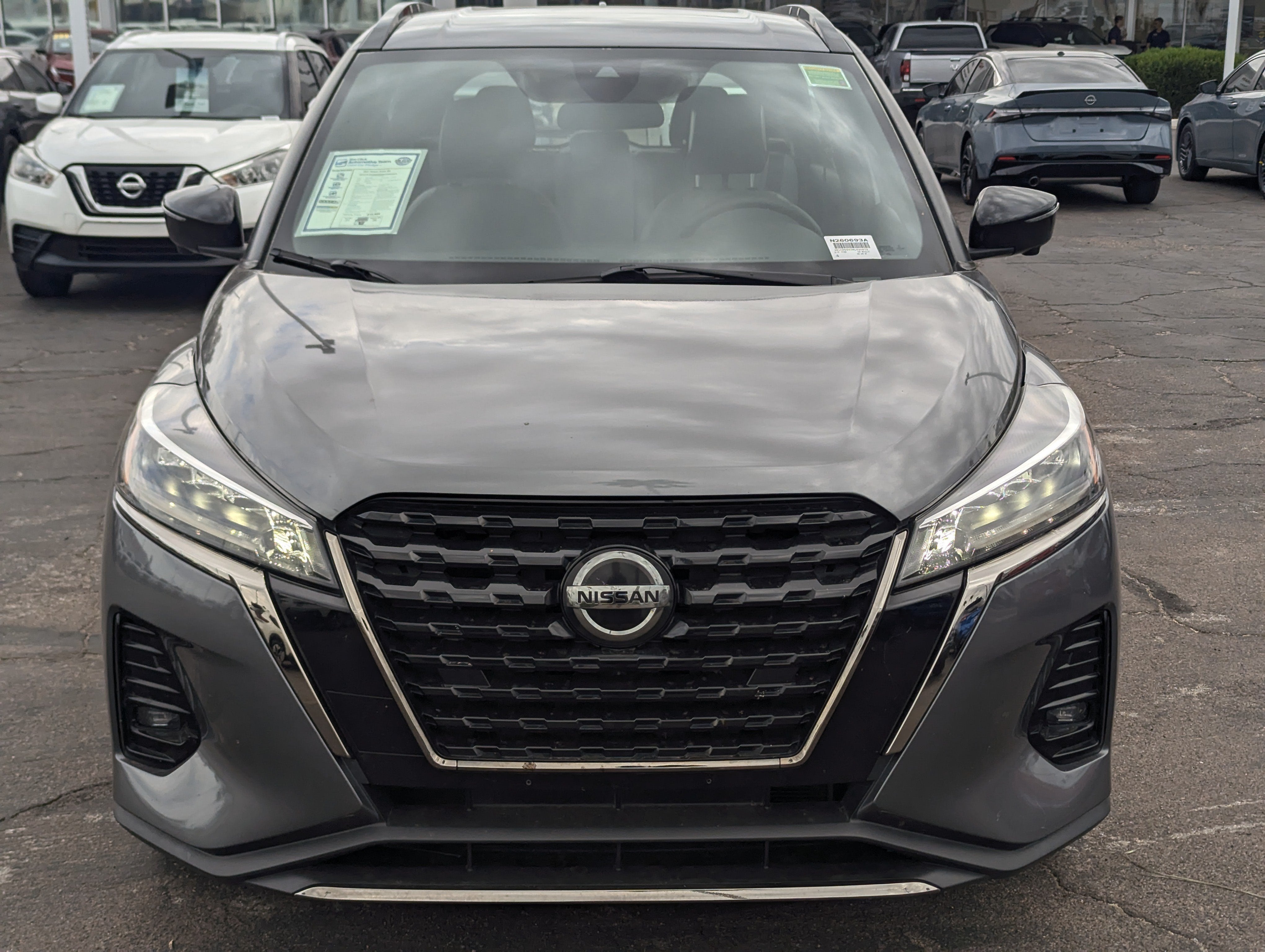 2021 Nissan Kicks SR