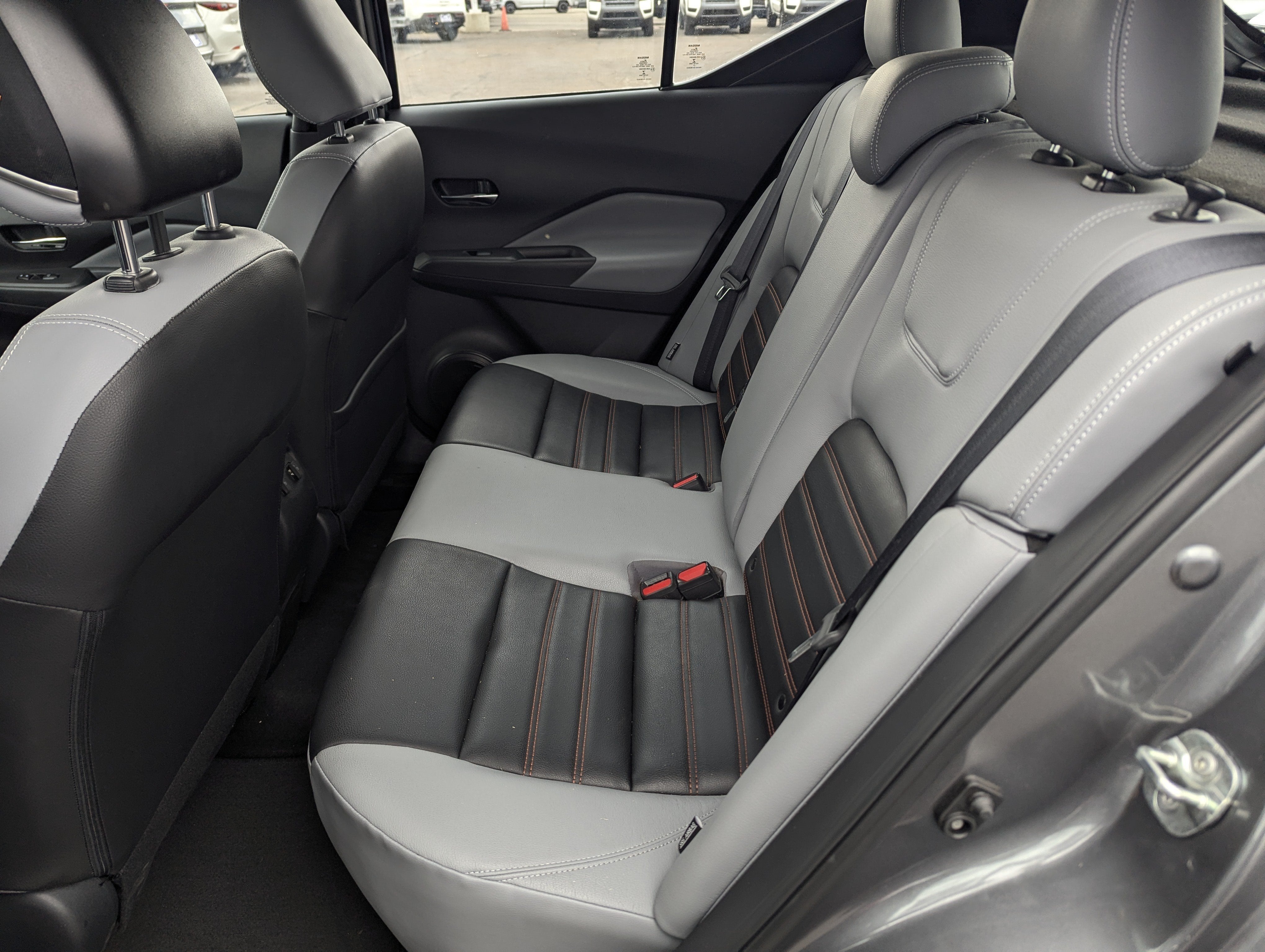 2021 Nissan Kicks SR