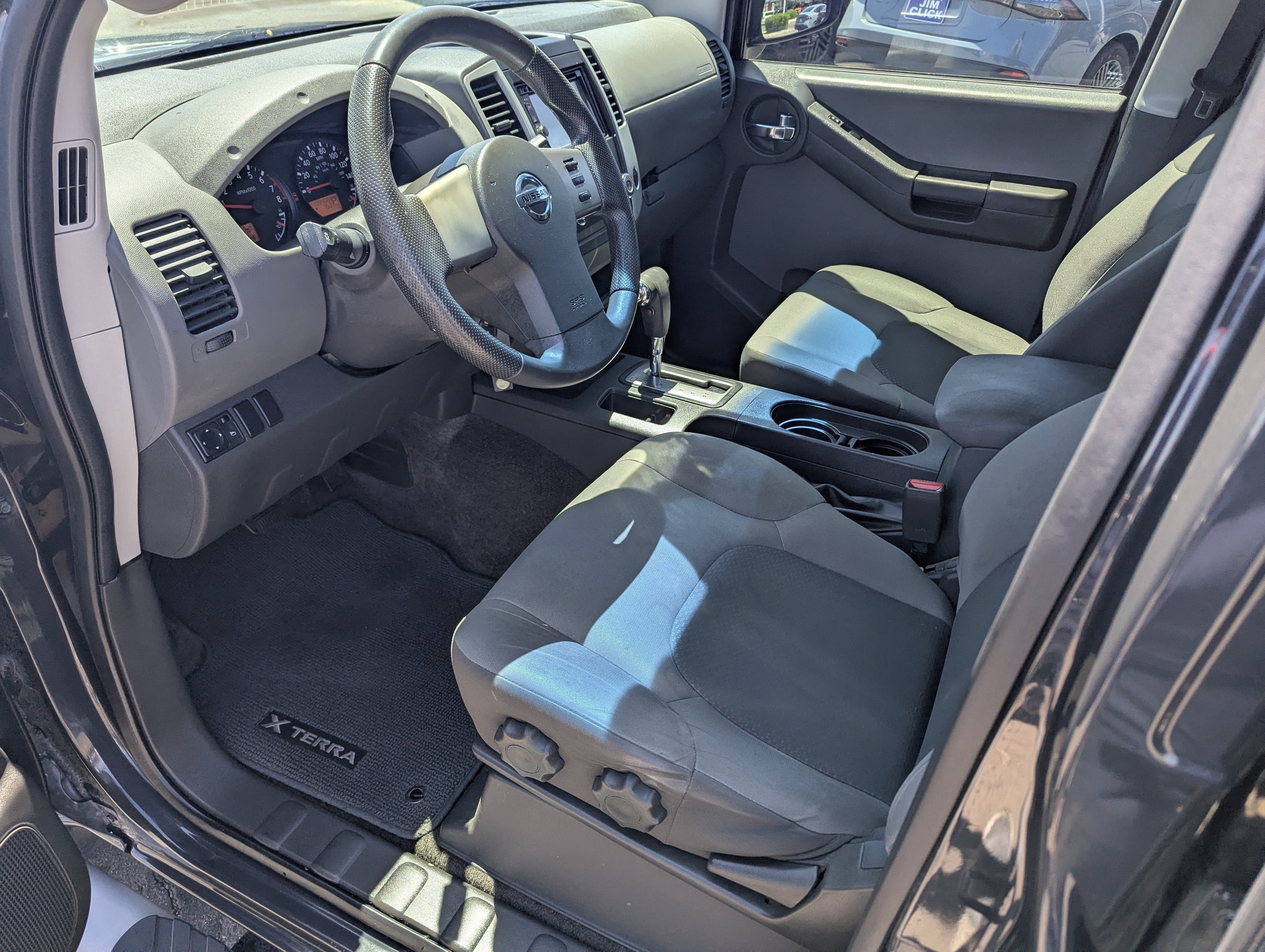 2011 Nissan Xterra S
