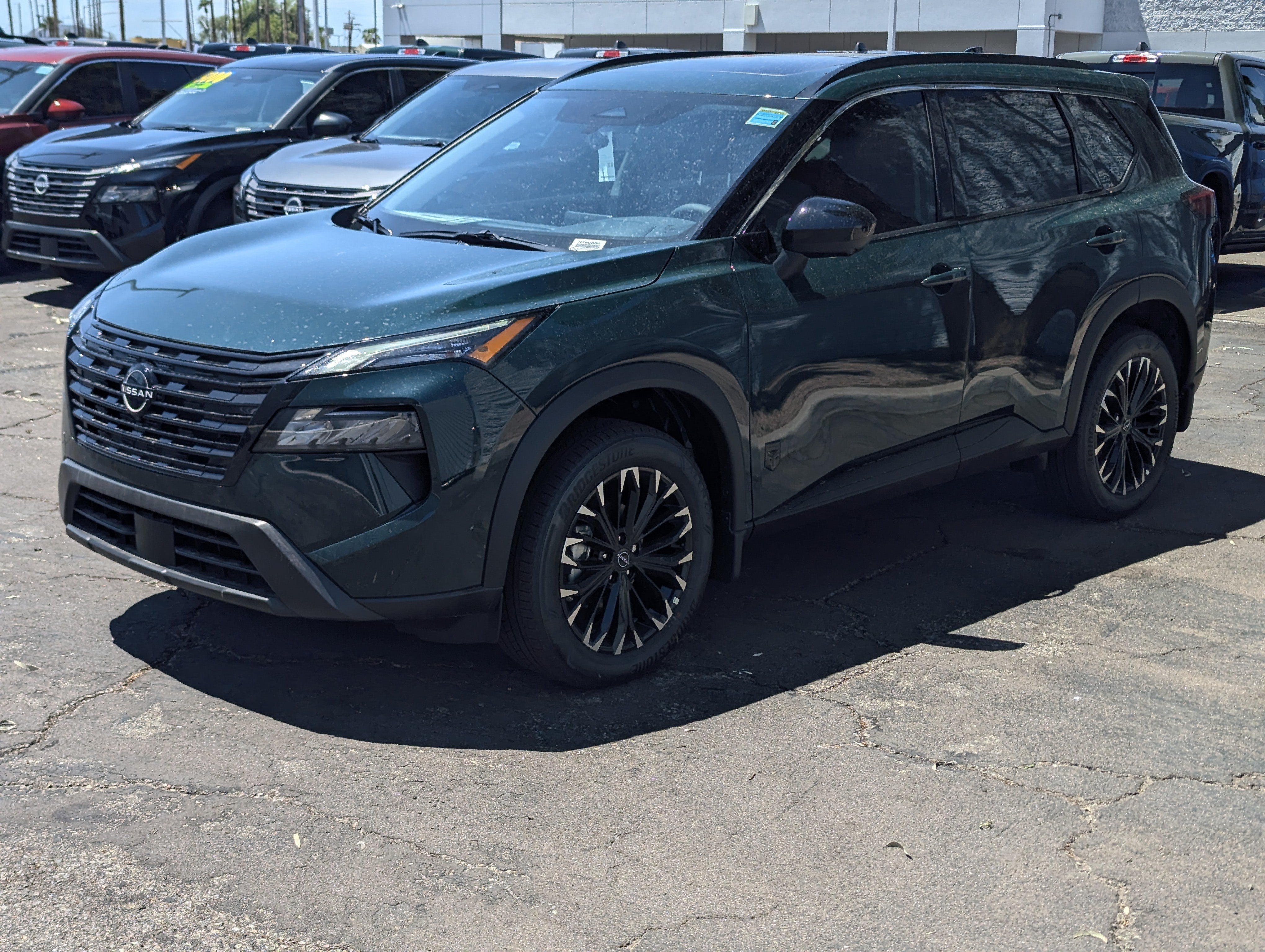 2026 Nissan Rogue Dark Armor