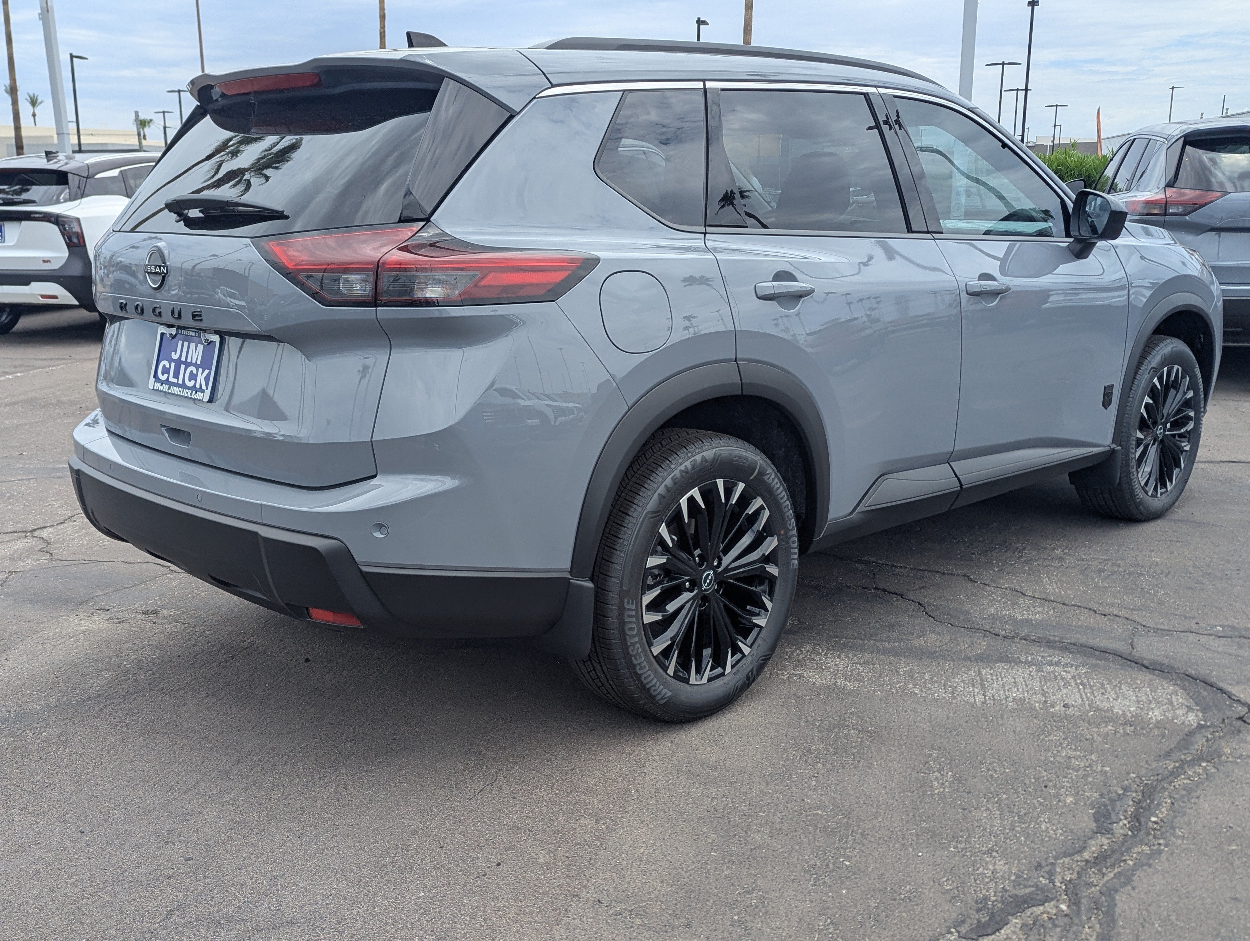 2026 Nissan Rogue Dark Armor