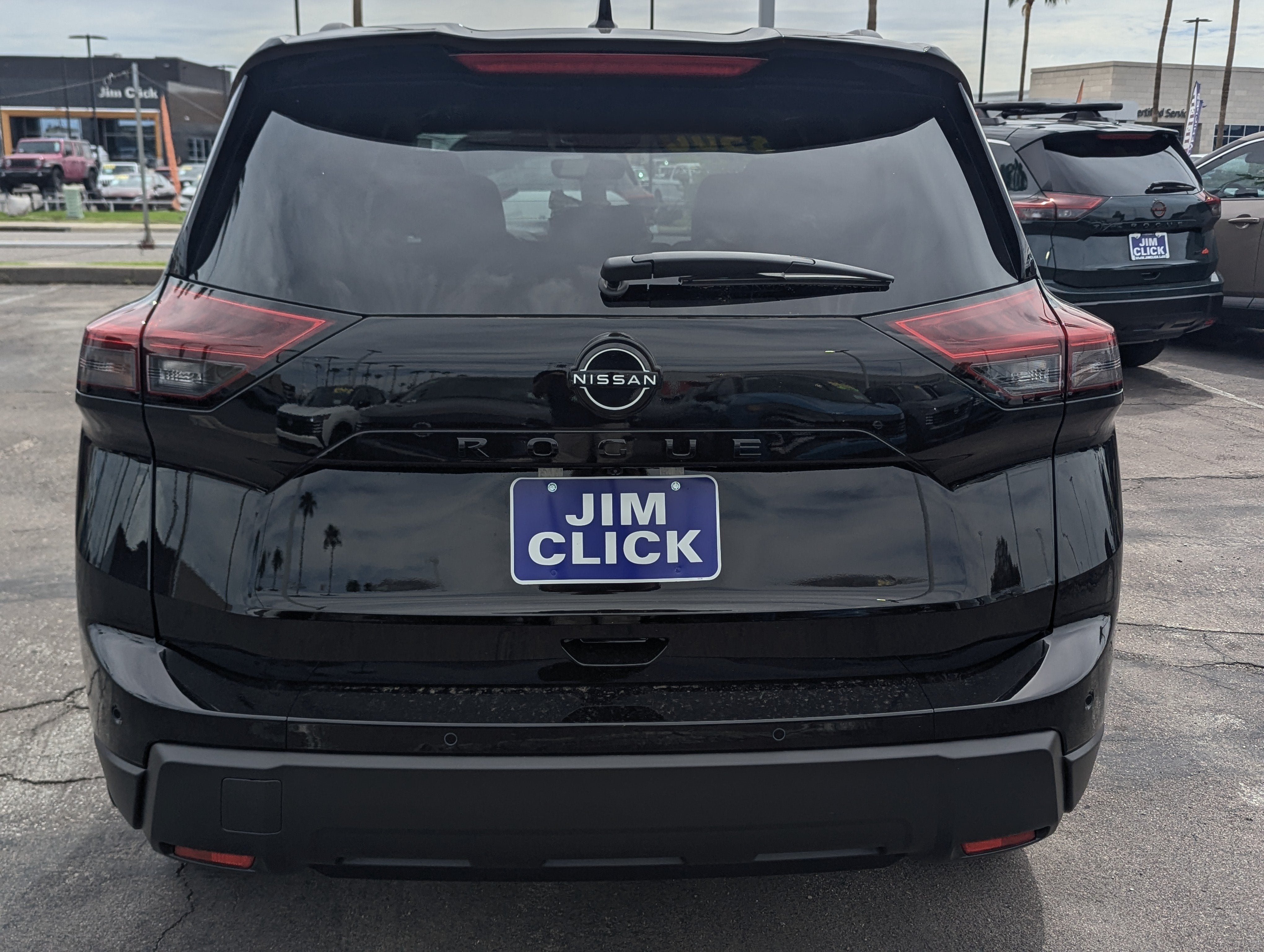 2026 Nissan Rogue Dark Armor