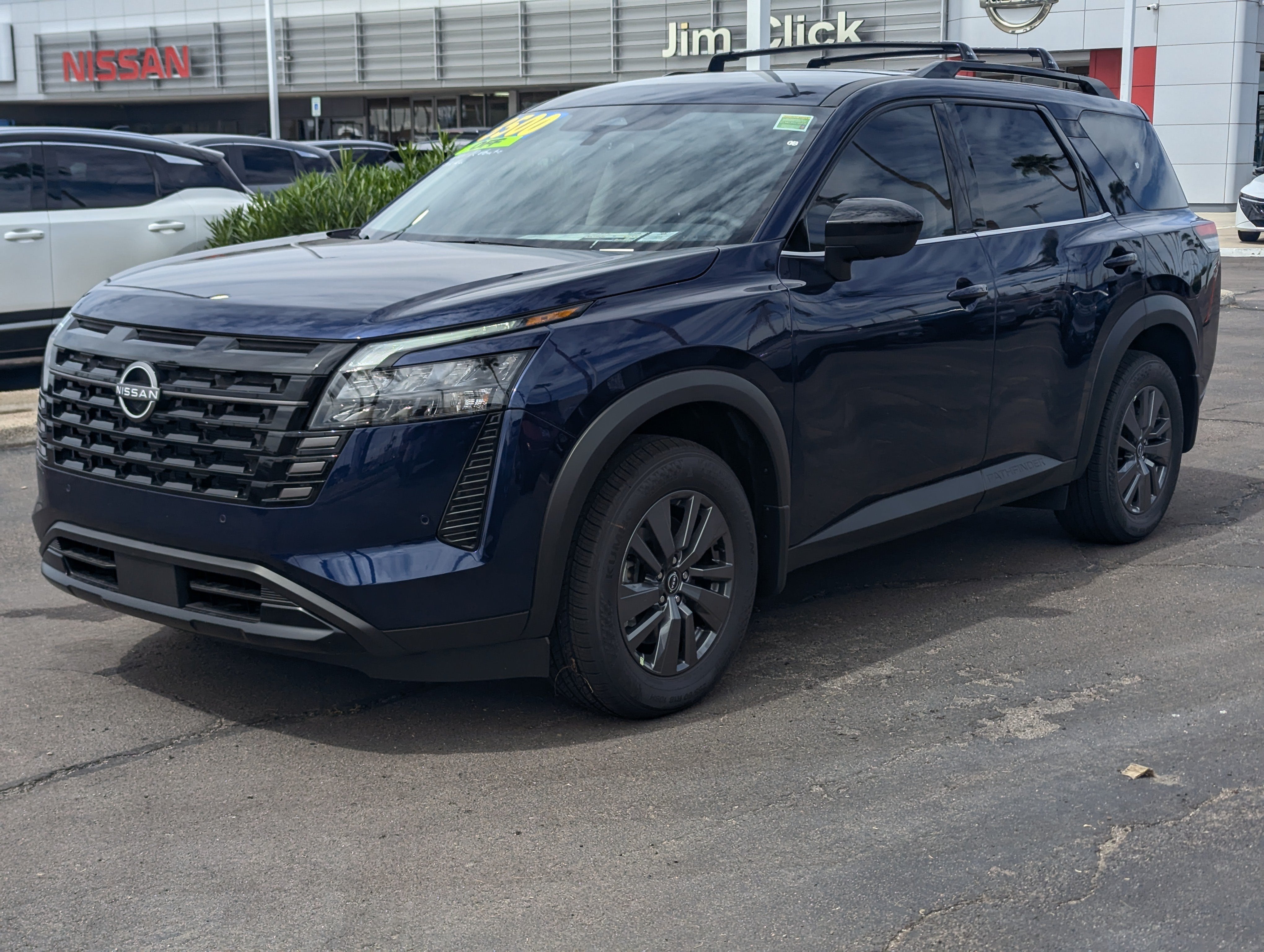 2026 Nissan Pathfinder SV