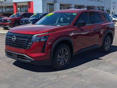 2026 Nissan Pathfinder SV