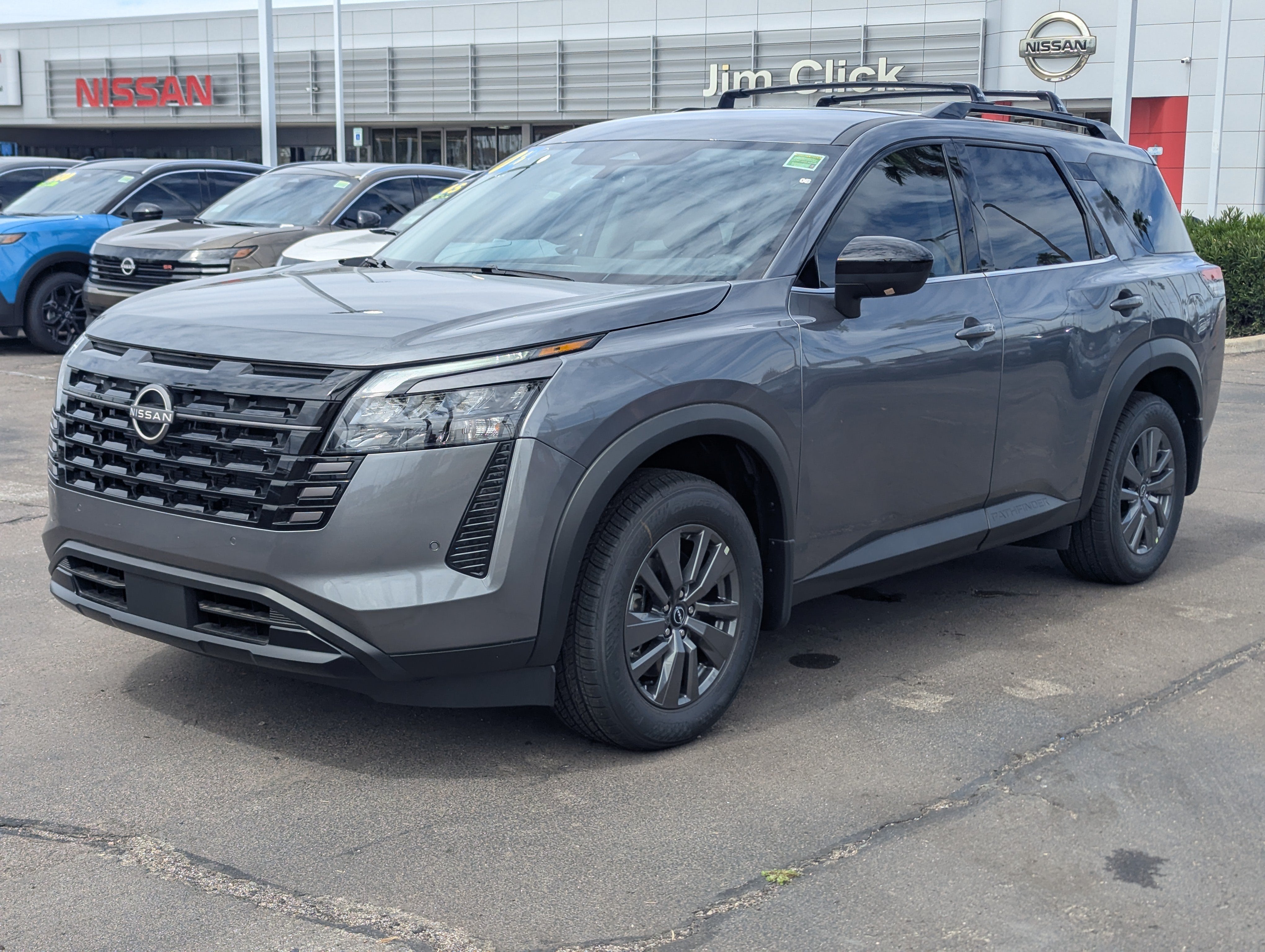 2026 Nissan Pathfinder SV