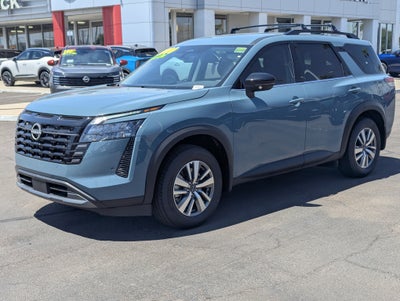 2026 Nissan Pathfinder SL