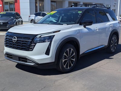 2026 Nissan Pathfinder Platinum